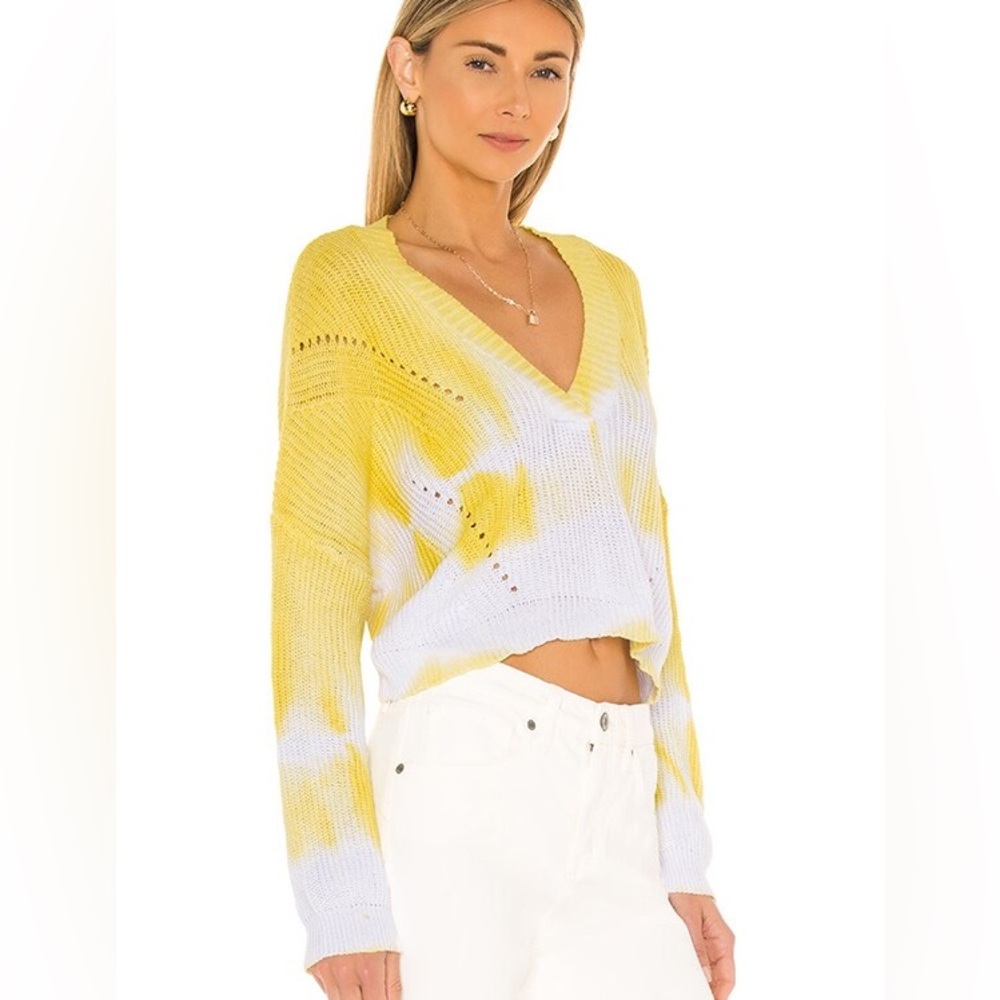 Superdown Willa v neck sweater